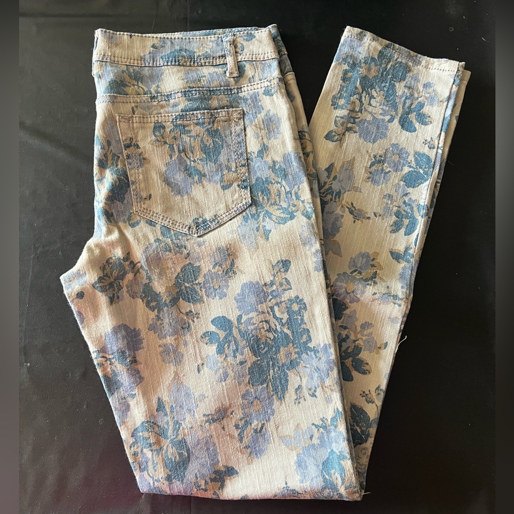 Mossimo Supply Co. Blue Floral Women Skinny Jeans